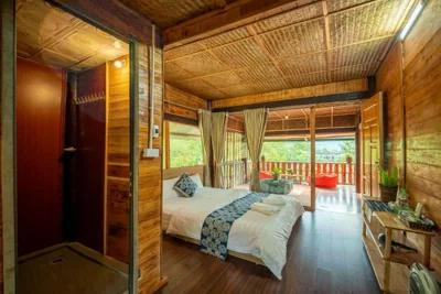 Double Room with Balcony — Vanhaus
